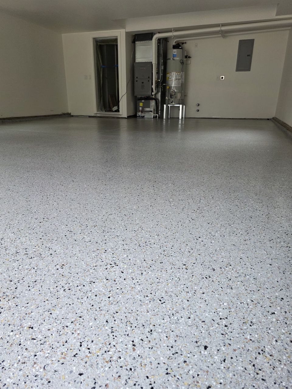 Mountain Fog epoxy flake garage floor installed by 360 Surfaces, Vancouver WA